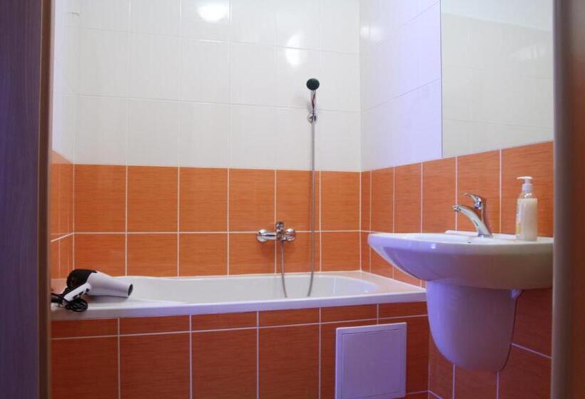 Suíte, Penzion Bobule