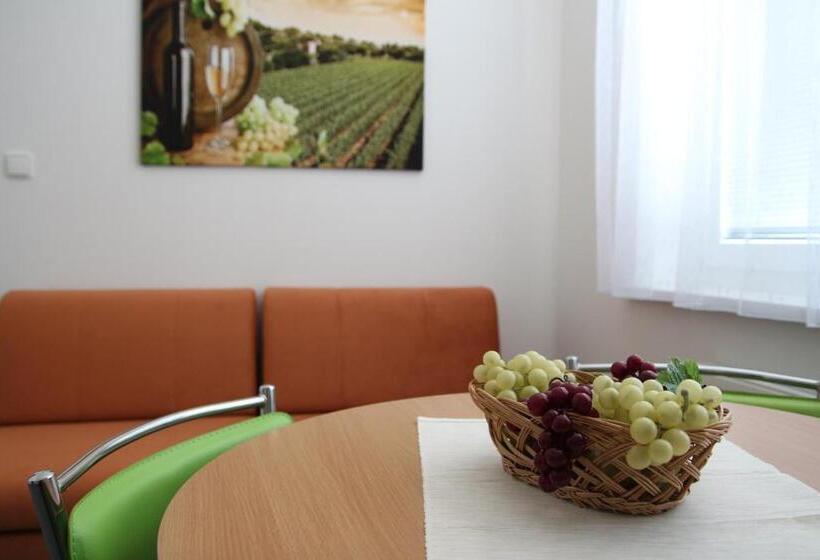 Suíte, Penzion Bobule