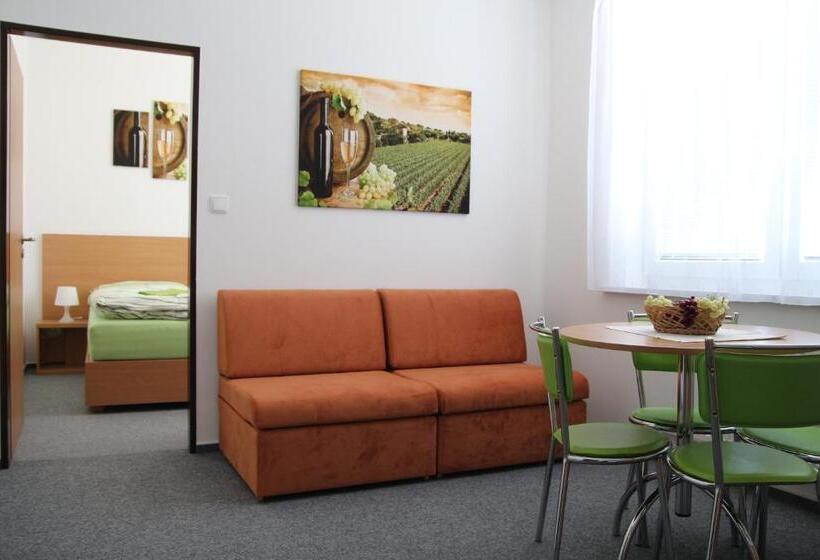 Suíte, Penzion Bobule