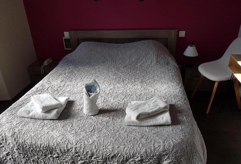 غرفة قياسية, De La Gare