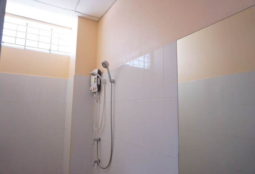 غرفة قياسية ثلاثية, Jirasin Hotel & Apartment