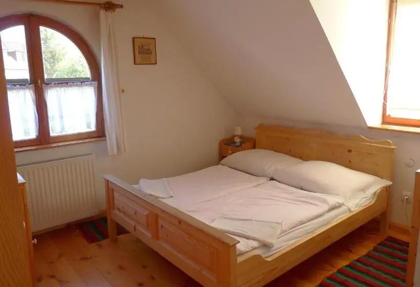 スタンダードルーム, Aranyház Apartmanszállás