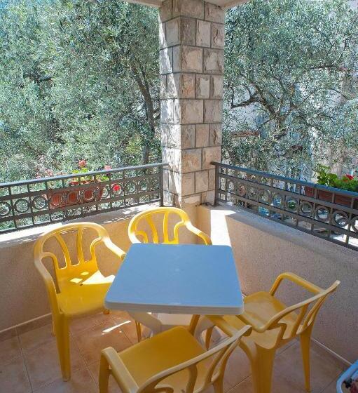 آپارتمان 1 خوابه با بالکن, Guest House Maslina