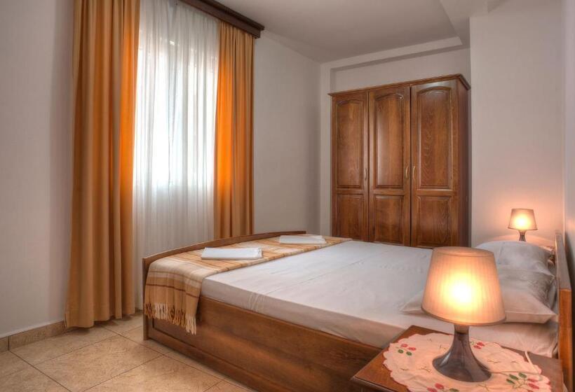 آپارتمان 1 خوابه با بالکن, Guest House Maslina