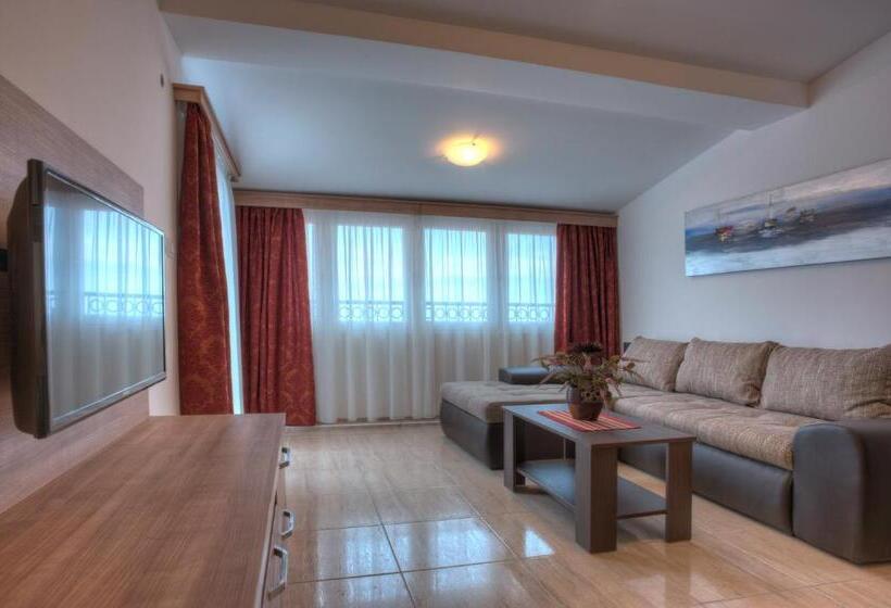 آپارتمان 2 خوابه با چشمانداز دریا, Guest House Maslina