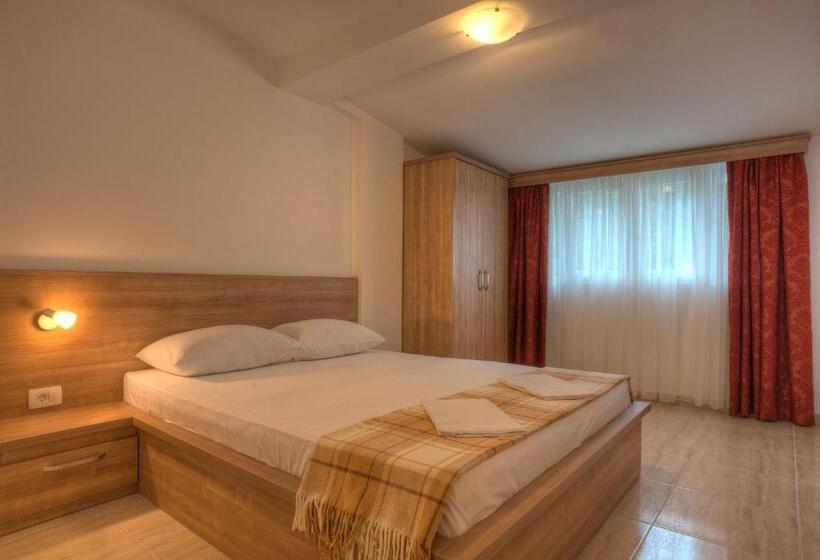 آپارتمان 1 خوابه با بالکن و چشمانداز دریا, Guest House Maslina