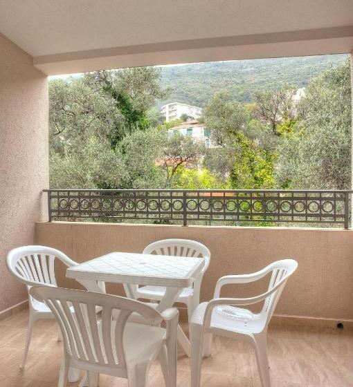 آپارتمان سوپریور 1 خوابه, Guest House Maslina