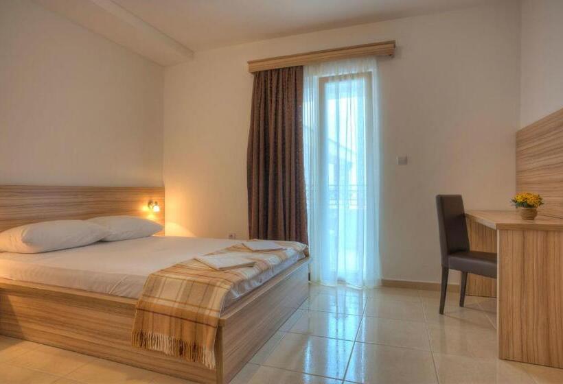 سوئیت خانواده 2 خوابه, Guest House Maslina