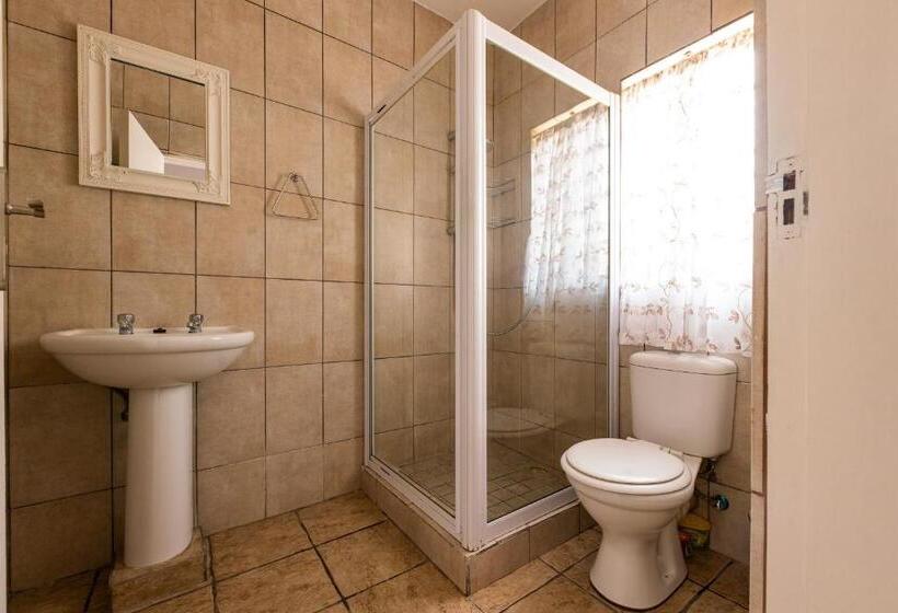 اتاق خانوادگی, Guesthouse Fischreiher B&b