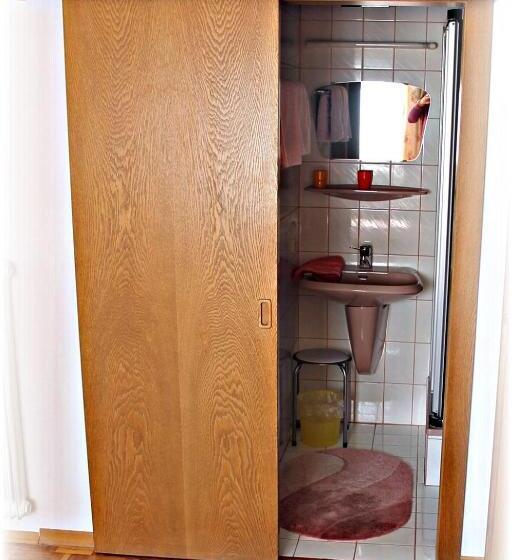 חדר סטנדרט, Haus Hartl