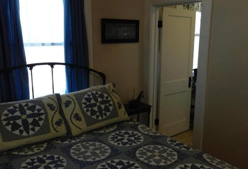 Дом 2 Спальни, Helming Guest House