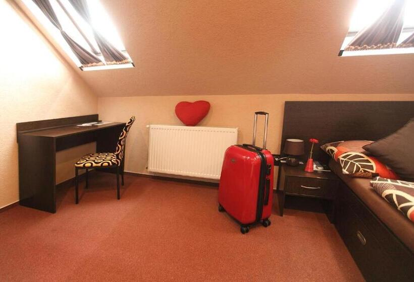 スタンダードルーム, Penzion škorpión