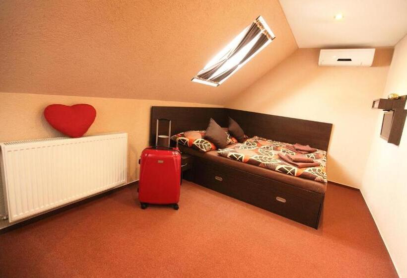 スタンダードルーム, Penzion škorpión