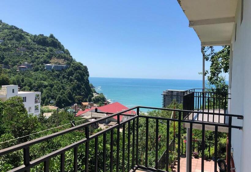 اتاق استاندارد با چشم‌انداز دریا, Sanni Guest House