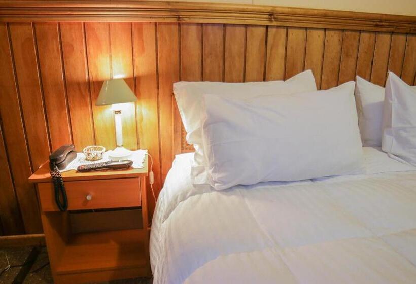 Номер Стандарт Трехместный, Hostal Hielo Sur