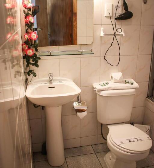 חדר סטנדרט לארבעה, Hostal Hielo Sur