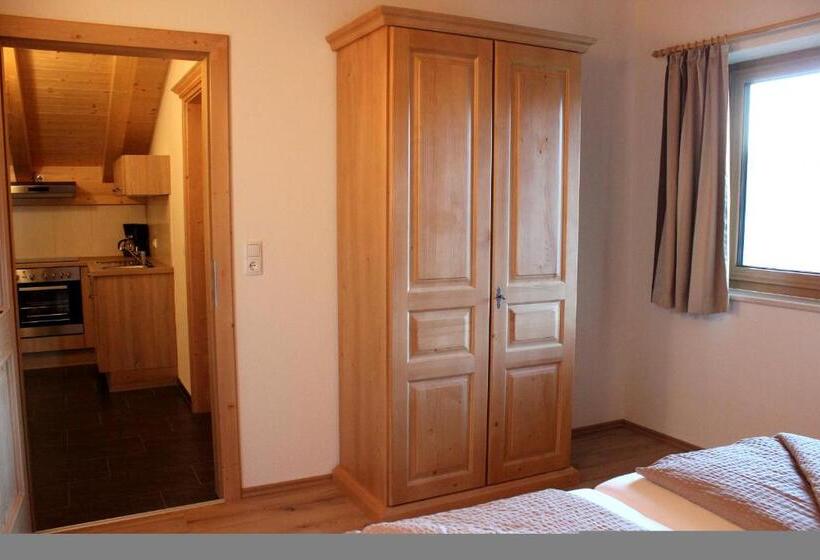 Апартаменты 2 Спальни с Садом, Schneiderhof