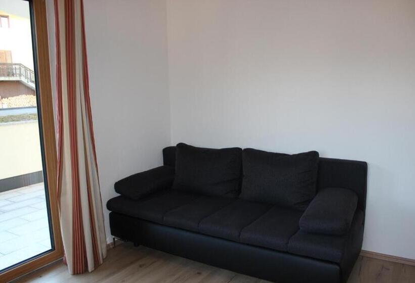 شقة 3 غرف, Schneiderhof