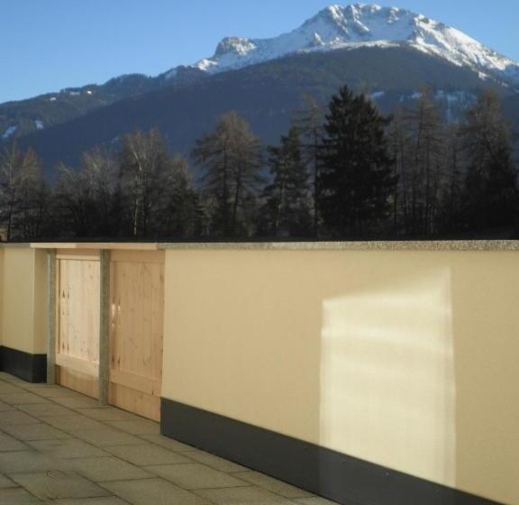 شقة 3 غرف, Schneiderhof