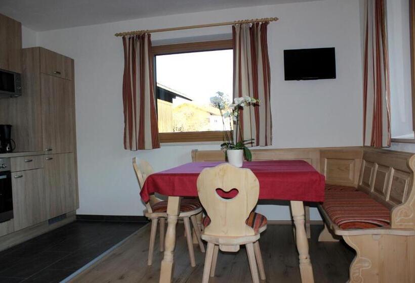 شقة 3 غرف, Schneiderhof