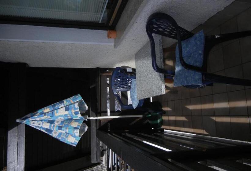 آپارتمان 2 خوابه, Apartments & Rooms Stare