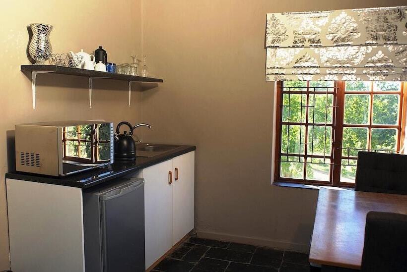 两卧家庭套房, Boord Guest House