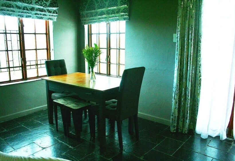 两卧家庭套房, Boord Guest House