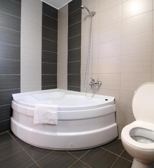 Pokój Trzyosobowy Standard z Balkonem, Casa Micu