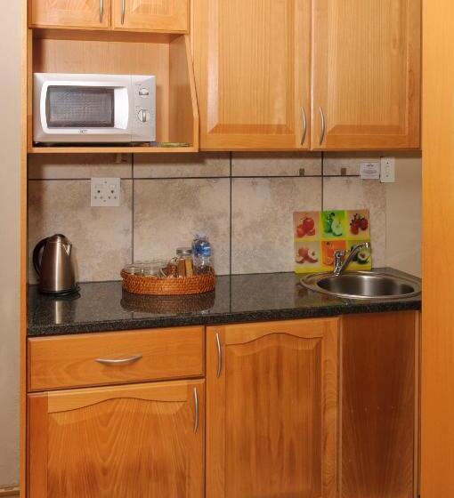 סוויטה דלוקס, Country Park Guest House   Muldersdrift