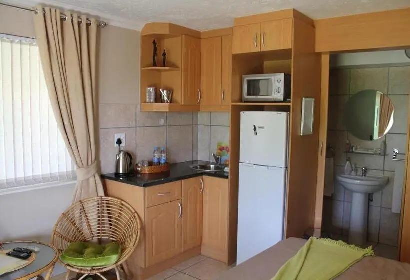 Standard-huone, Country Park Guest House   Muldersdrift