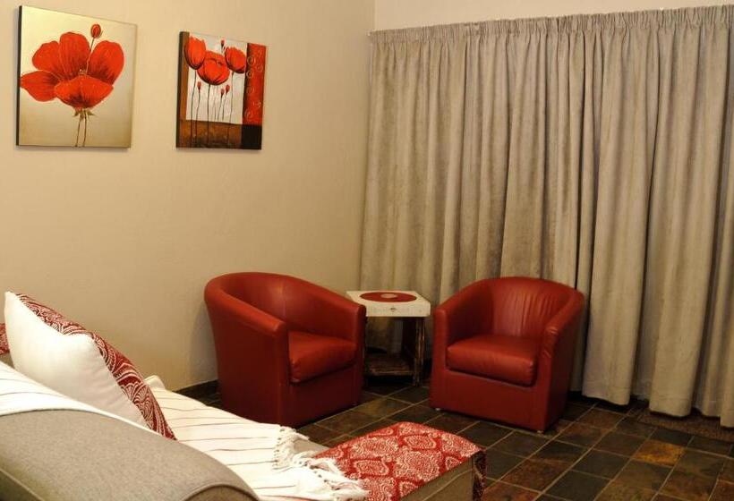 חדר משפחתי נוף לגינה, Country Park Guest House   Muldersdrift