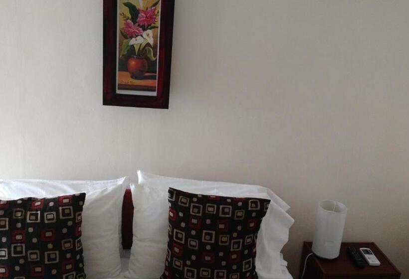 اتاق استاندارد, Hostal Del Valle