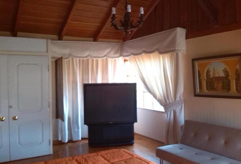 StandaardKamer, Hostal Kutralwe