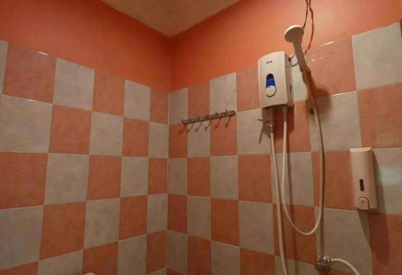 اتاق استاندارد, Pich Guesthouse