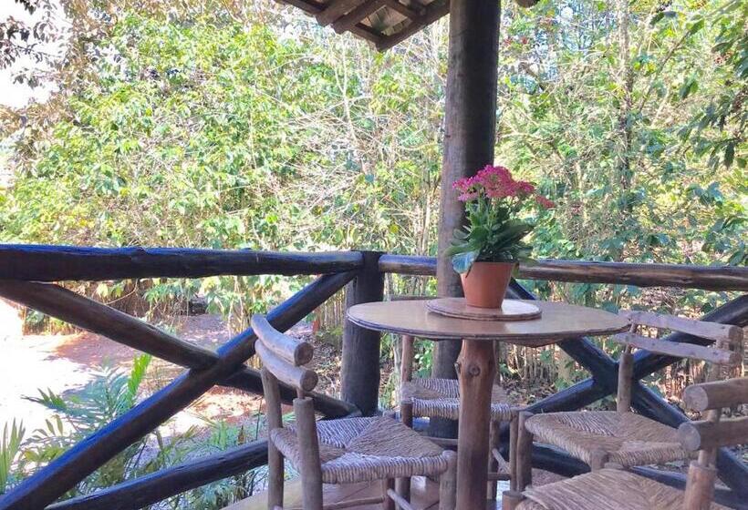 غرفة قياسية رباعية, Pousada Recanto Da Siriema