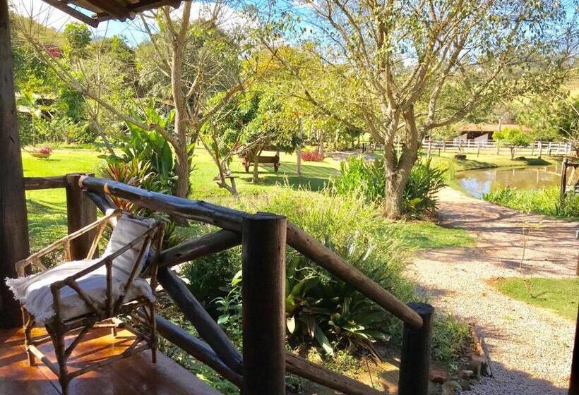 غرفة قياسية رباعية, Pousada Recanto Da Siriema