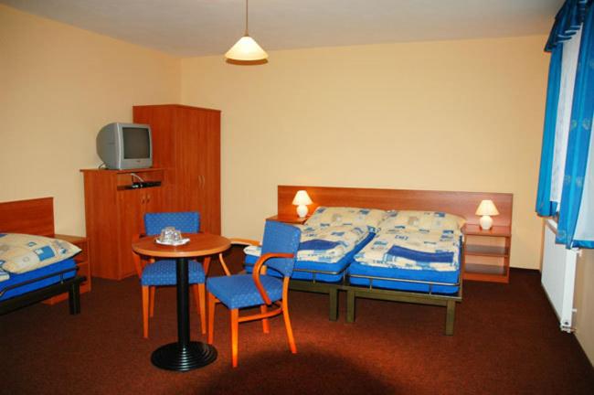 Номер Стандарт Трехместный, Pension Marathon