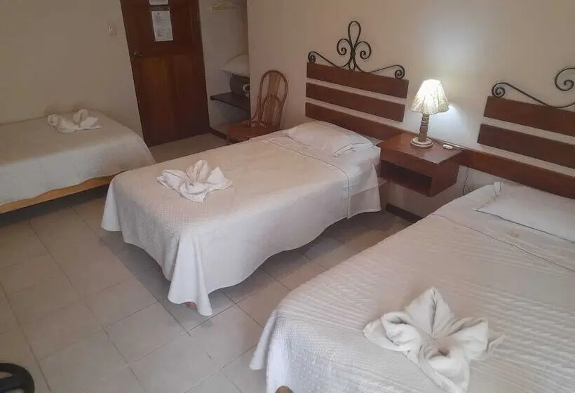 اتاق استاندارد سه نفره, Hosteria Suiza