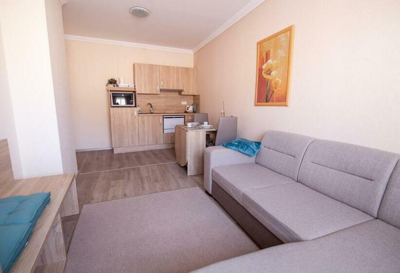 1 Sovrums Deluxe Lägenhet, Aqua Panzió