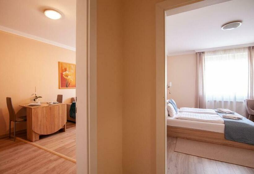 1 Sovrums Deluxe Lägenhet, Aqua Panzió