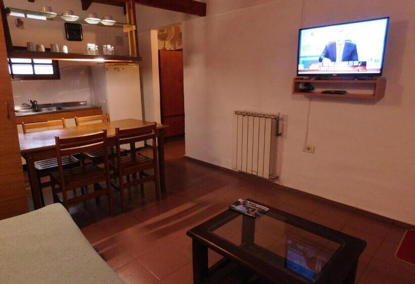 استودیوی استاندارد, El Agora