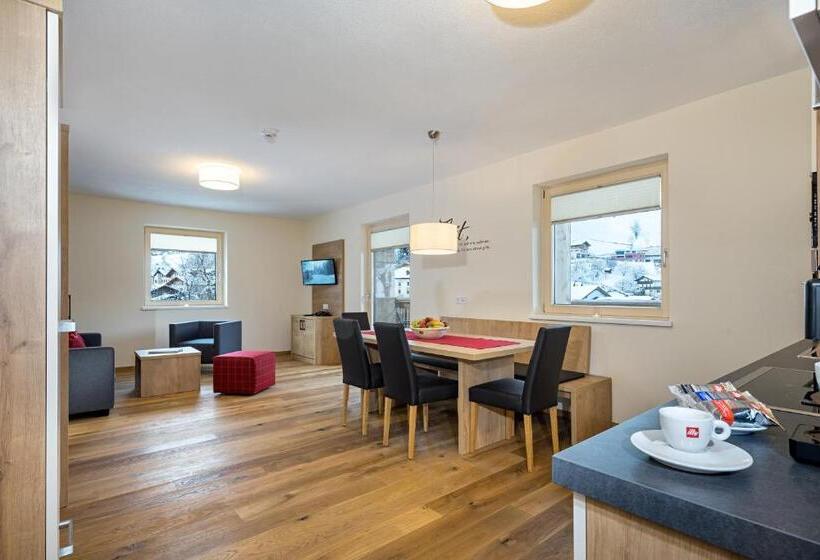 1 Bedroom Apartment Lake View, Apart Zwingerhof