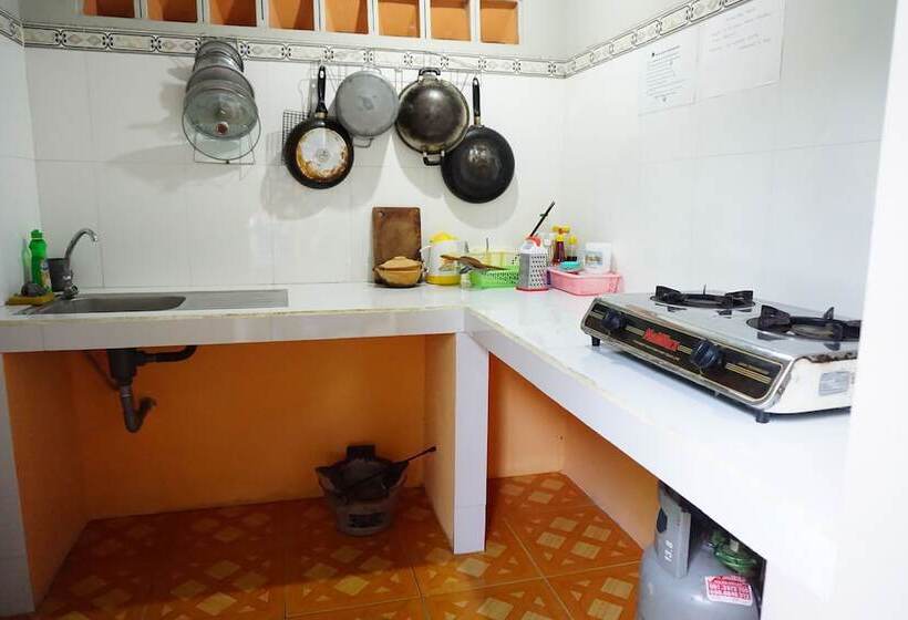 اتاق استاندارد, Cat Tien Guest House