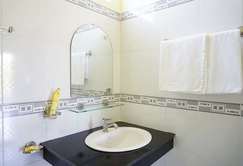 اتاق استاندارد, Cat Tien Guest House