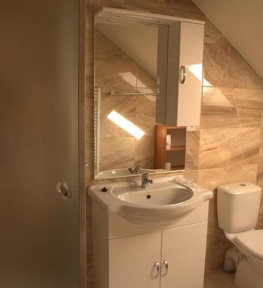 Люкс, Hostinec Vo Višňovom