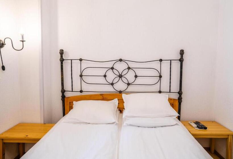 Номер Стандарт, Toni's Guest House