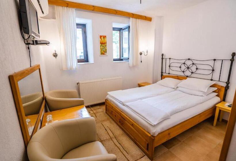 Номер Стандарт, Toni's Guest House