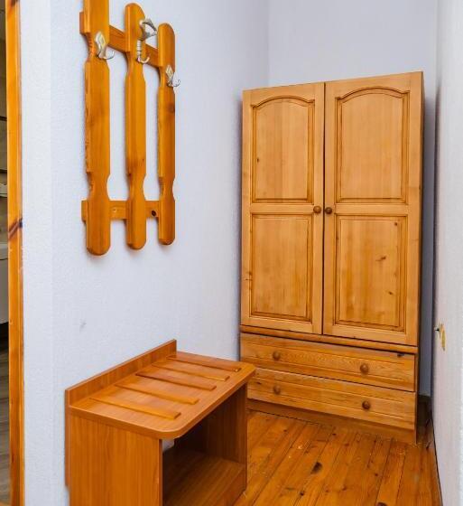 Семейный Номер, Toni's Guest House