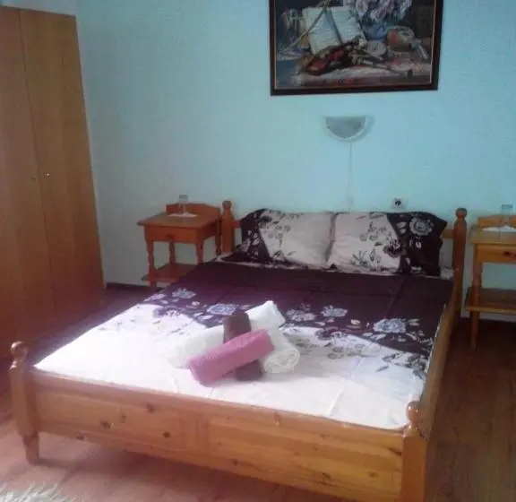 スタンダードルーム, Veselata Guest House