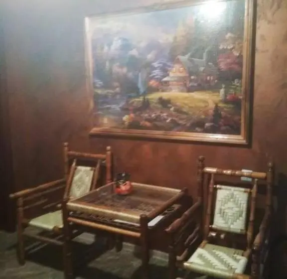 バルコニー付きスタンダードトリプルルーム, Veselata Guest House